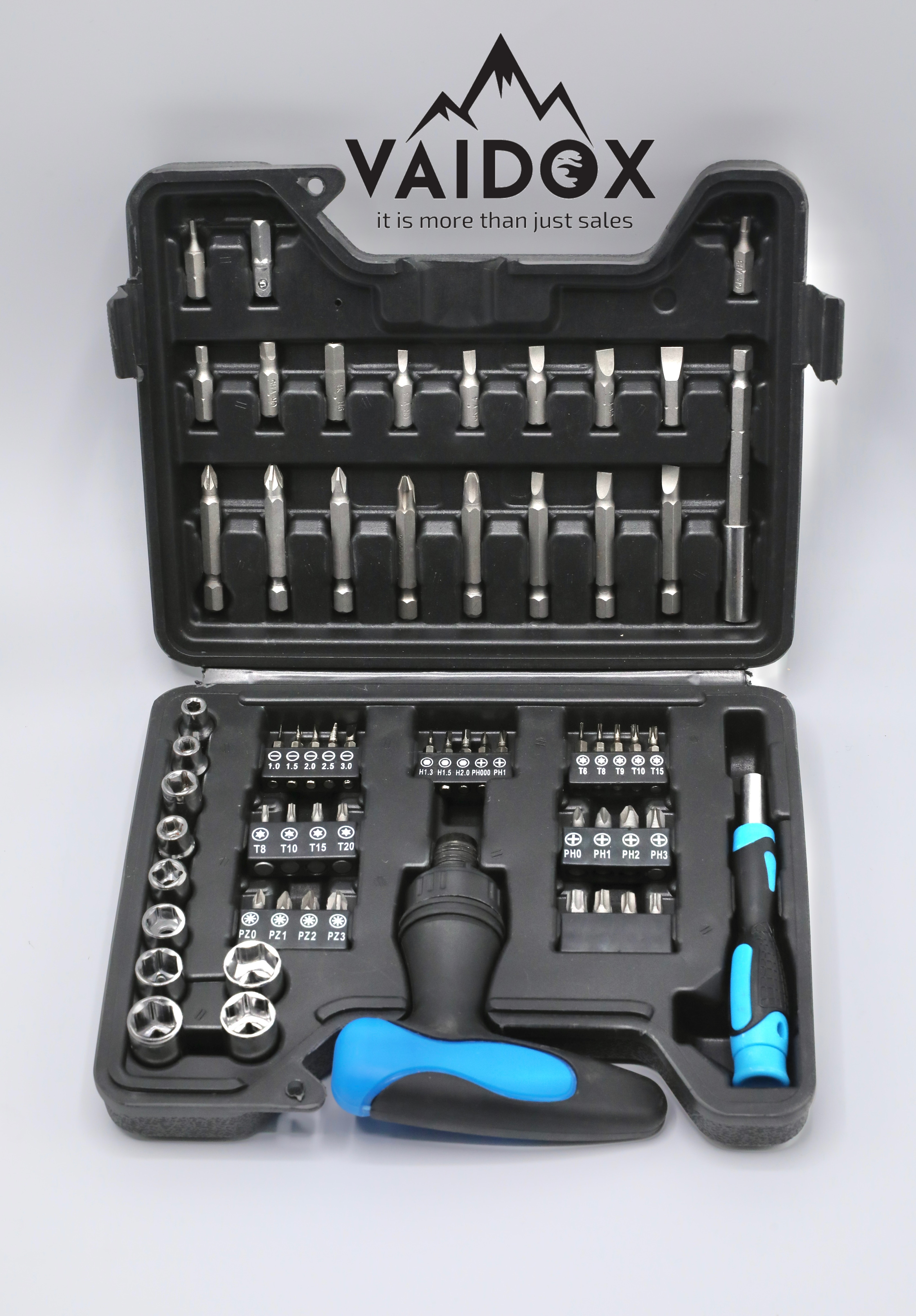 طاقم كريكيتو